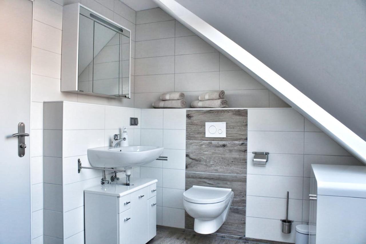 Nordsee Anker Unsere Moderne 87 Qm Ferienwohnung Mit Zwei Schlafzimmer In Norden Ortsteil Ostermarsch Bagian luar foto